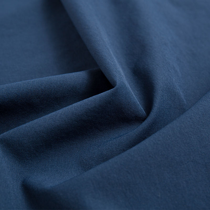Tela de Nylon 4-Way Stretch con Trama Retorcida y Acabado C0 DWR 125gsm