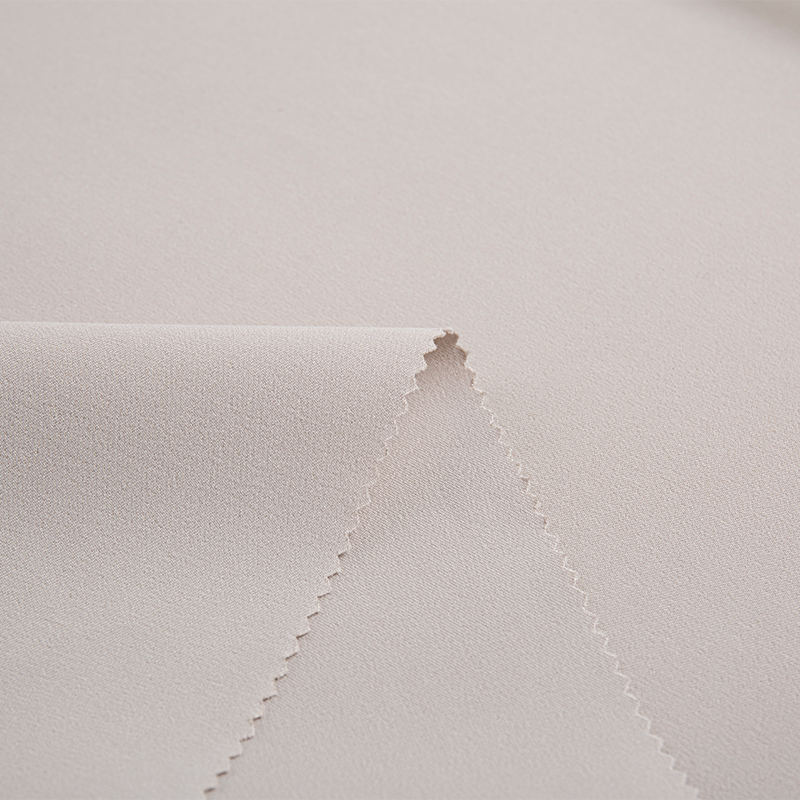 Tela con Stretch en Cuatro Direcciones y Absorción de Humedad 75D 190gsm