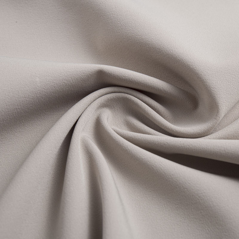 Tela con Stretch en Cuatro Direcciones y Absorción de Humedad 75D 190gsm