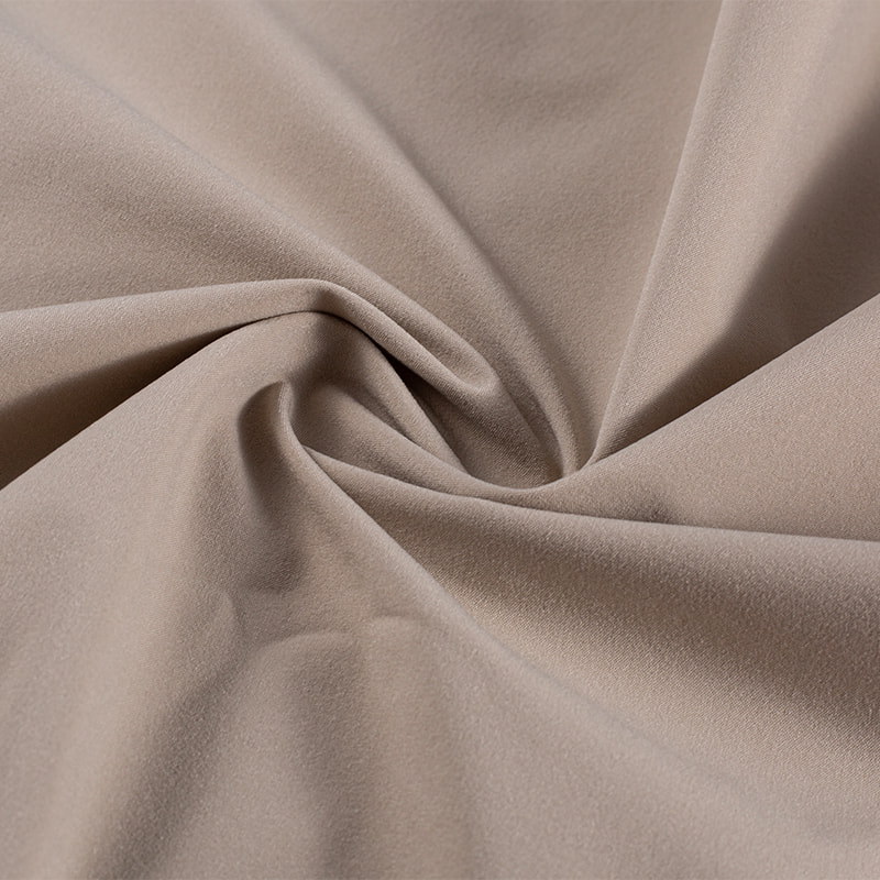 tejido de poliéster reciclado ocio de la armadura llana del algodón de CoolSilk del estiramiento de 130gsm 60S